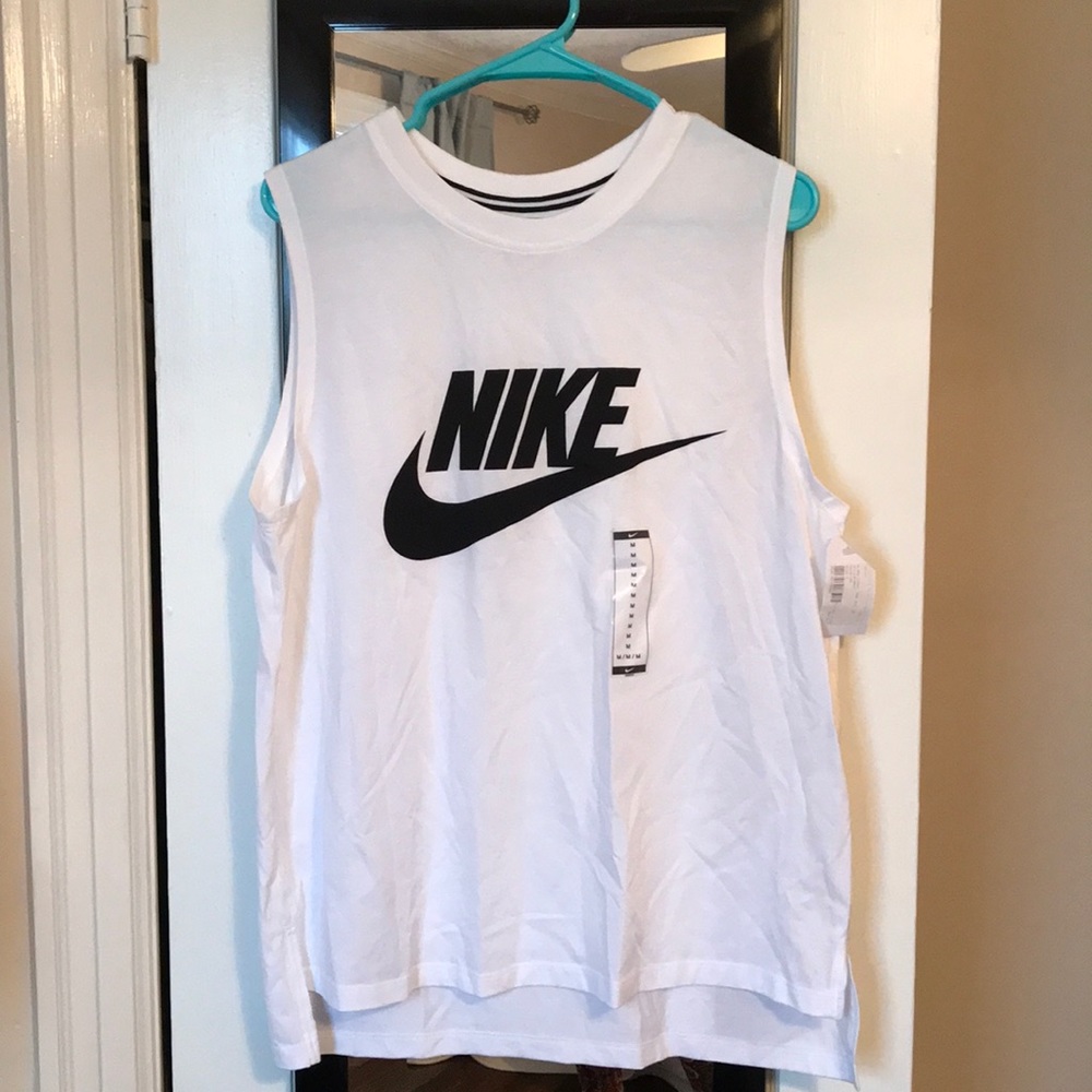 Nike sleeveless T-shirt
